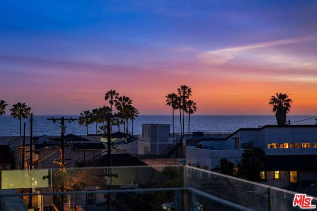 49 Brooks Avenue, Venice, CA 90291
