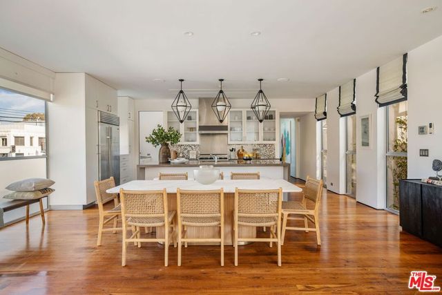 49 Brooks Avenue, Venice, CA 90291