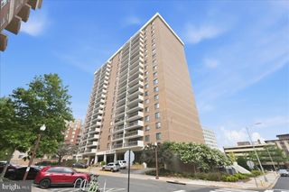 3800 N FAIRFAX DR #207, Arlington, VA 22203