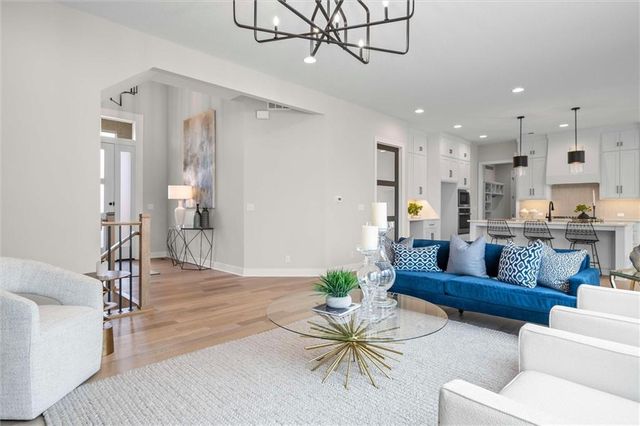 12305 W 184 Street, Overland Park, KS 66013