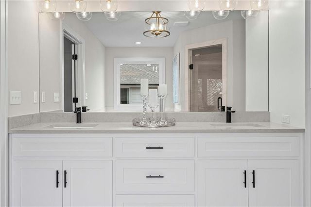 12305 W 184 Street, Overland Park, KS 66013