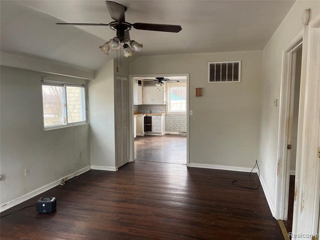 5805 Swan Creek Road, Saginaw, MI 48609