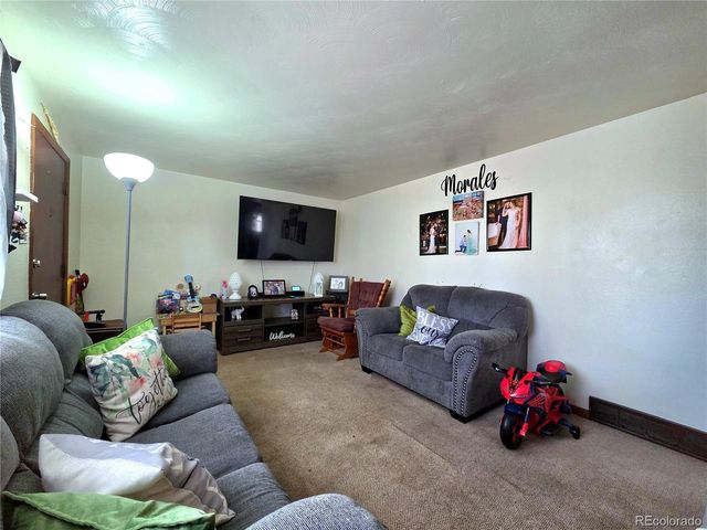 1530 Atwood St, Longmont, CO 80501