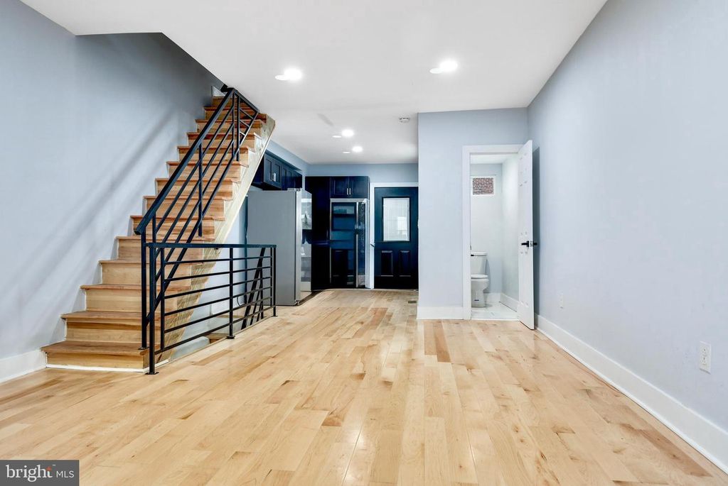 3914 BRANDYWINE ST, Philadelphia, PA 19104