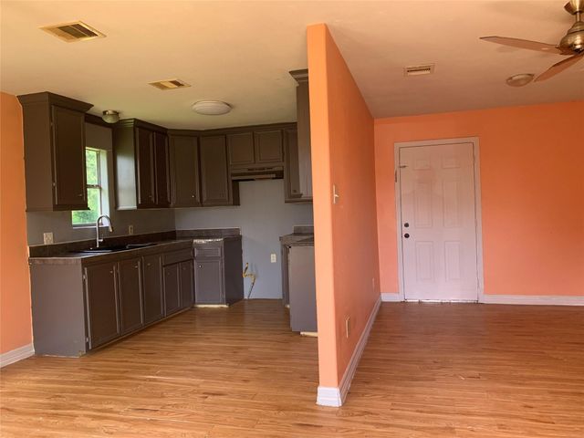 26846 Coach Light Lane, New Caney, TX 77357