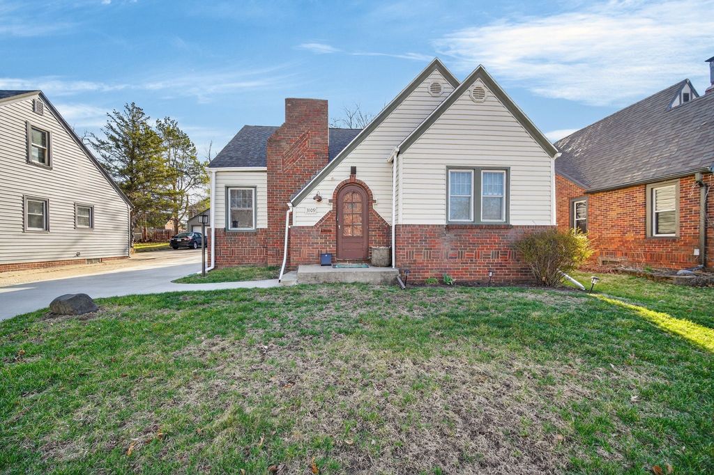 3109 E 9th Street, Des Moines, IA 50316