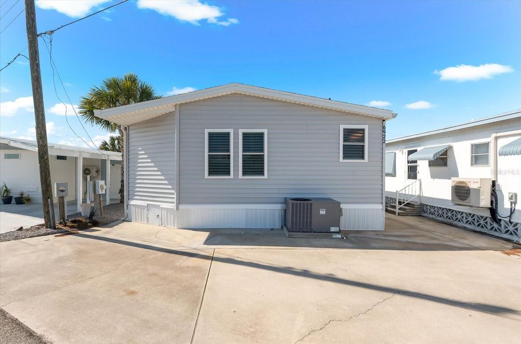 6922 E BAYOU LANE, BRADENTON, FL 34207 — photo 4