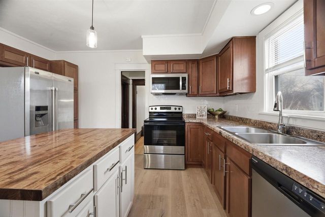 727 1ST STREET, Menasha, WI 54952