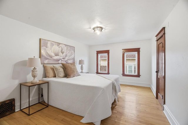 727 1ST STREET, Menasha, WI 54952