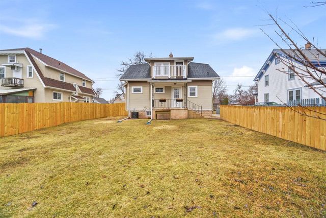 727 1ST STREET, Menasha, WI 54952