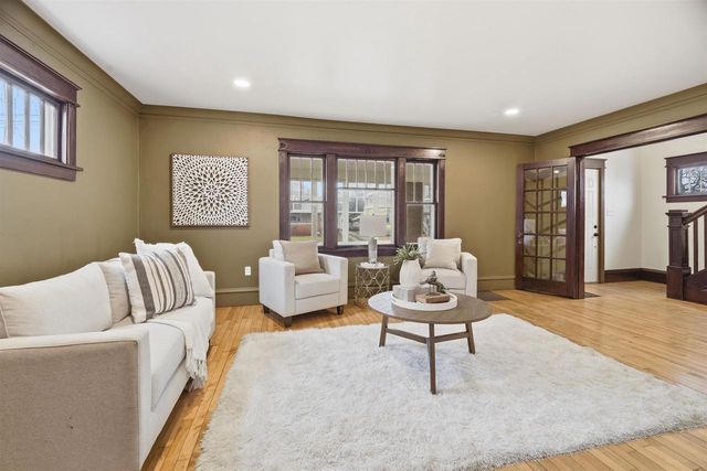 727 1ST STREET, Menasha, WI 54952