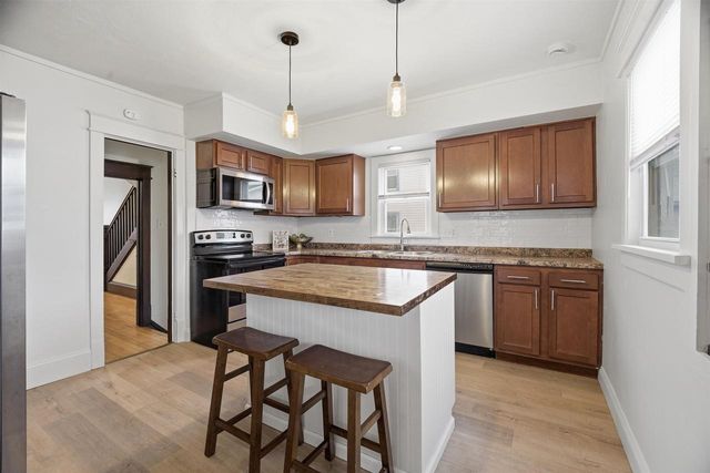 727 1ST STREET, Menasha, WI 54952