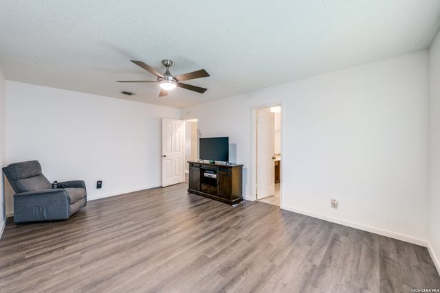 7138 Sunlit Trail, San Antonio, TX 78244