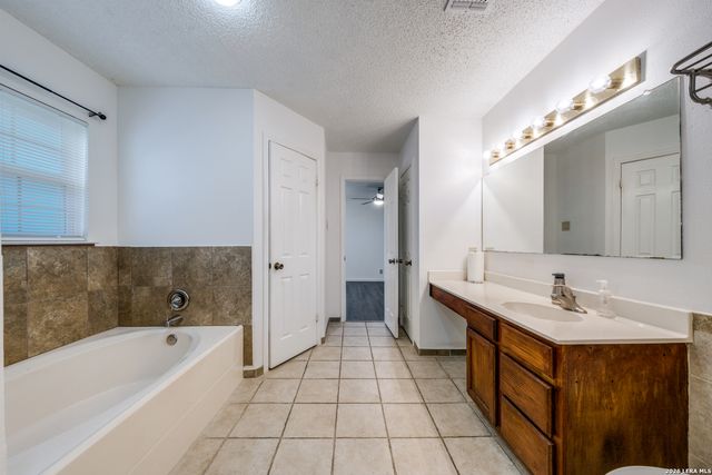 7138 Sunlit Trail, San Antonio, TX 78244