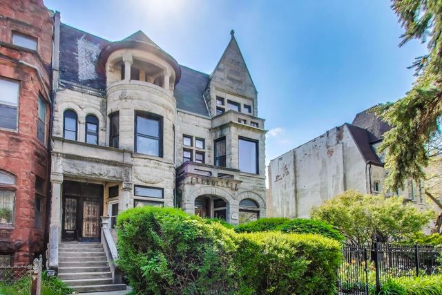 4553 S Ellis Avenue, Chicago, IL 60653