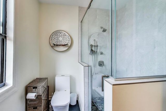 4553 S Ellis Avenue, Chicago, IL 60653