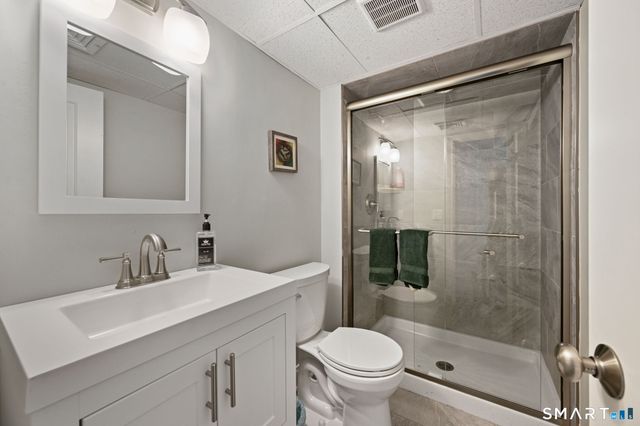 446 Hammerstone Lane B, Stratford, CT 06614