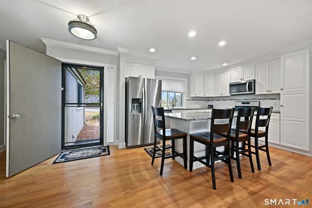 446 Hammerstone Lane B, Stratford, CT 06614