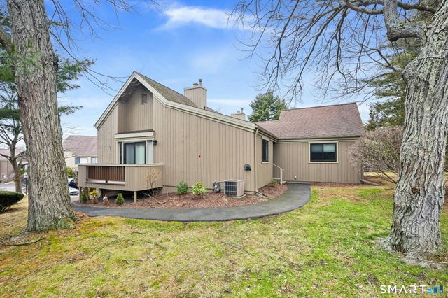 446 Hammerstone Lane B, Stratford, CT 06614