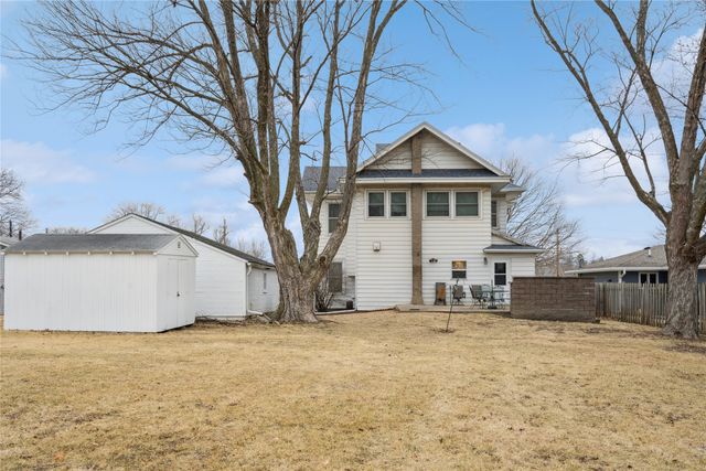 910 W Madison Street, Knoxville, IA 50138