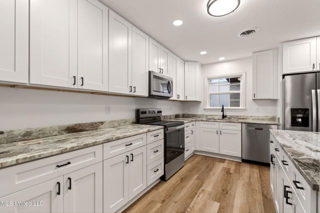 617 Mills Street, Picayune, MS 39466