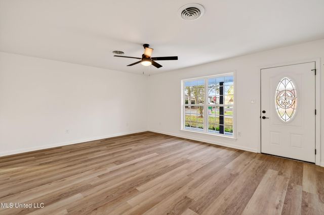 617 Mills Street, Picayune, MS 39466