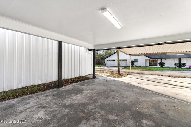 617 Mills Street, Picayune, MS 39466