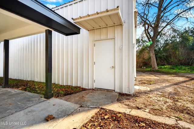 617 Mills Street, Picayune, MS 39466