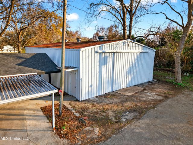 617 Mills Street, Picayune, MS 39466