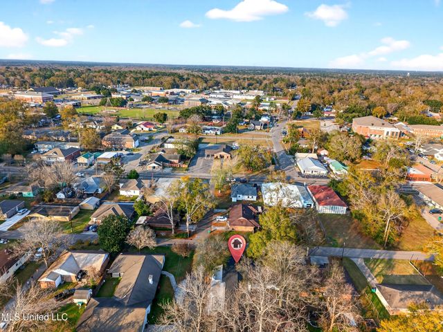 617 Mills Street, Picayune, MS 39466