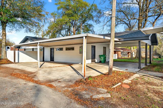 617 Mills Street, Picayune, MS 39466