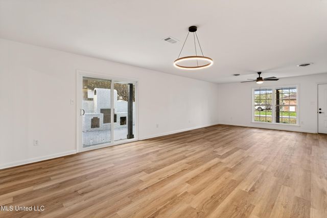 617 Mills Street, Picayune, MS 39466