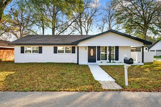 617 Mills Street, Picayune, MS 39466