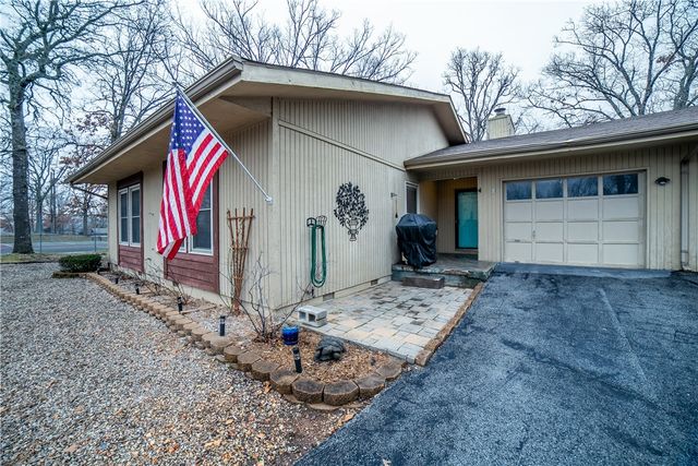 4 Estes Drive, Bella Vista, AR 72715