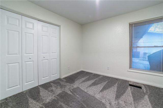 4 Estes Drive, Bella Vista, AR 72715