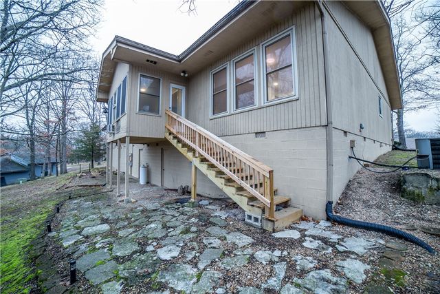 4 Estes Drive, Bella Vista, AR 72715