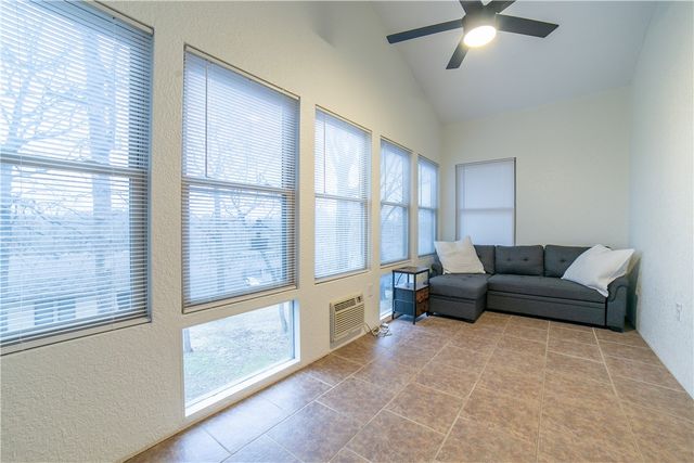 4 Estes Drive, Bella Vista, AR 72715