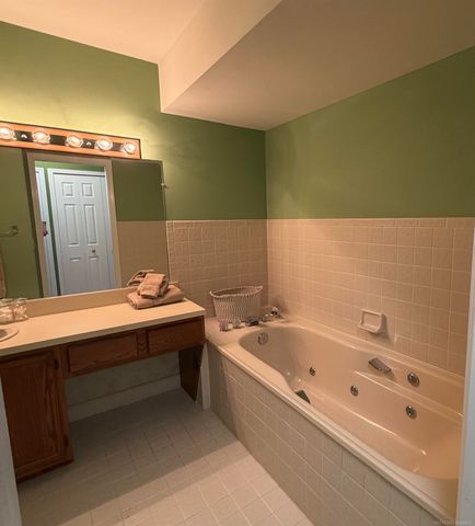 43076 W Kirkwood Drive, Clinton Township, MI 48038