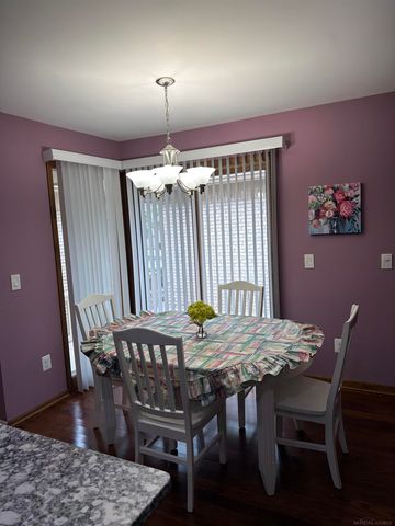 43076 W Kirkwood Drive, Clinton Township, MI 48038
