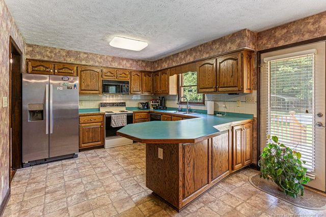5424 Kentucky Lane, Hope Mills, NC 28348