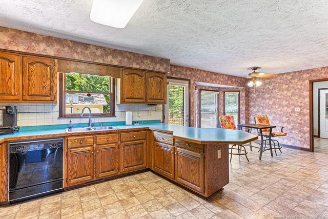5424 Kentucky Lane, Hope Mills, NC 28348
