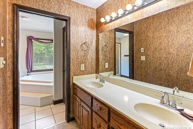 5424 Kentucky Lane, Hope Mills, NC 28348