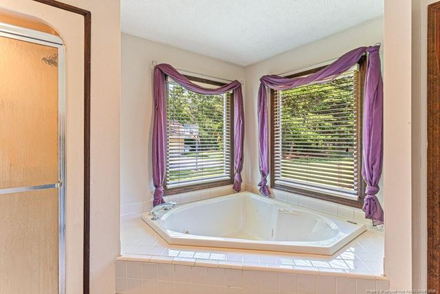 5424 Kentucky Lane, Hope Mills, NC 28348