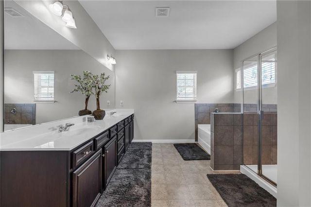 520 Coventry Way, Mcdonough, GA 30252