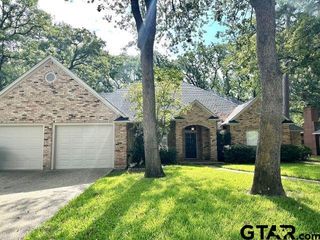 3401 Pebblebrook Dr, Tyler, TX 75707
