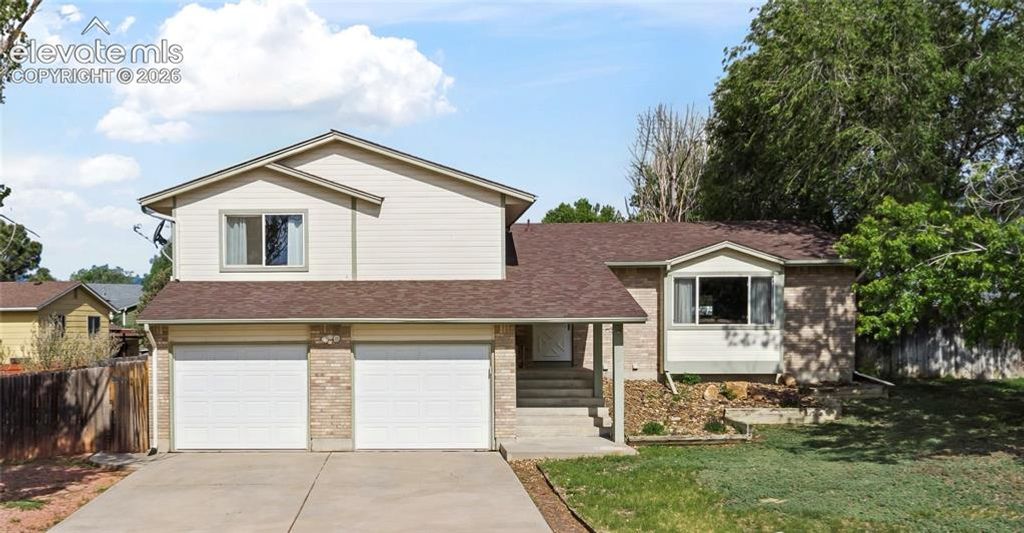 7410 Woody Creek Drive, Colorado Springs, CO 80911
