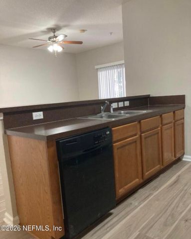 3610 KIRKPATRICK Circle 3, Jacksonville, FL 32210