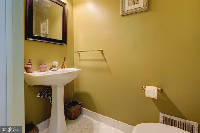 13 CAMPBELL WOODS WAY, Princeton, NJ 08540