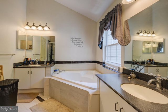 13 CAMPBELL WOODS WAY, Princeton, NJ 08540