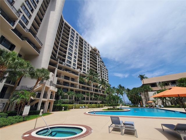 540 Brickell Key Dr 1020, Miami, FL 33131